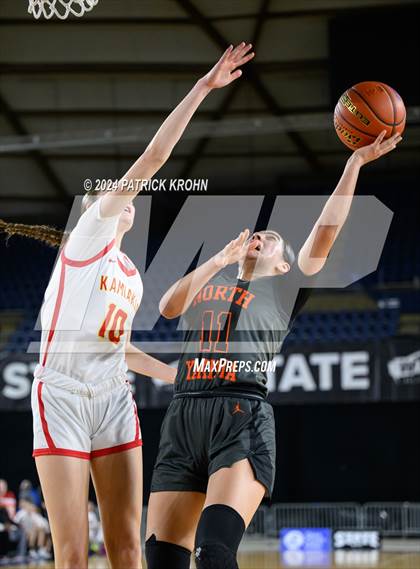 Thumbnail 3 in Kamiakin vs. Davis (WIAA 3A Quarterfinals) photogallery.