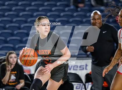 Thumbnail 1 in Kamiakin vs. Davis (WIAA 3A Quarterfinals) photogallery.