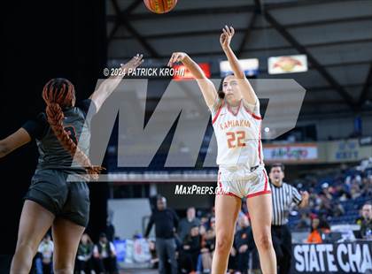 Thumbnail 1 in Kamiakin vs. Davis (WIAA 3A Quarterfinals) photogallery.