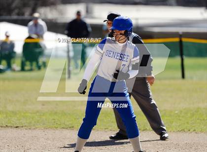 Thumbnail 1 in Genesee @ Orofino photogallery.