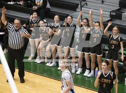 Thumbnail 3 in LeRoy vs. Maroa-Forsyth photogallery.