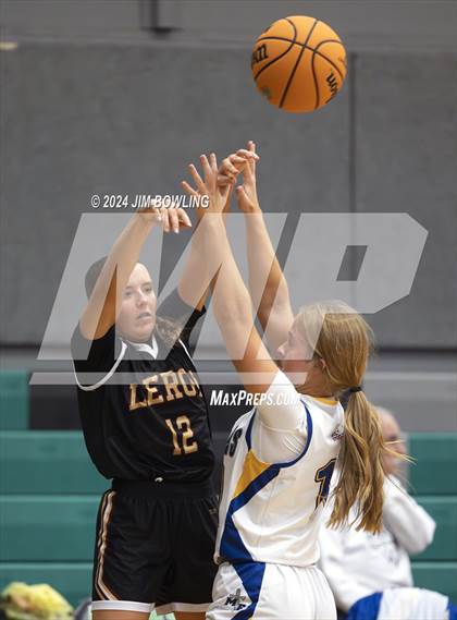 Thumbnail 1 in LeRoy vs. Maroa-Forsyth photogallery.