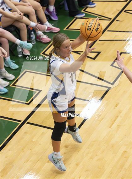 Thumbnail 2 in LeRoy vs. Maroa-Forsyth photogallery.
