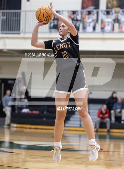 Thumbnail 2 in LeRoy vs. Maroa-Forsyth photogallery.