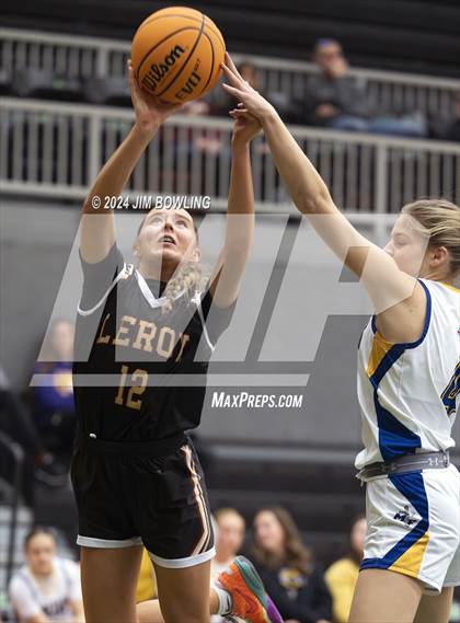 Thumbnail 1 in LeRoy vs. Maroa-Forsyth photogallery.