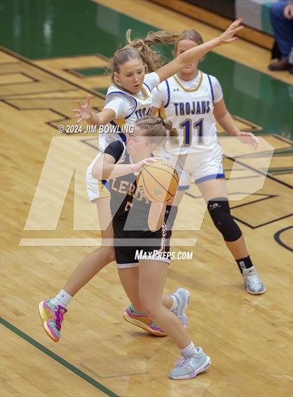 Thumbnail 2 in LeRoy vs. Maroa-Forsyth photogallery.