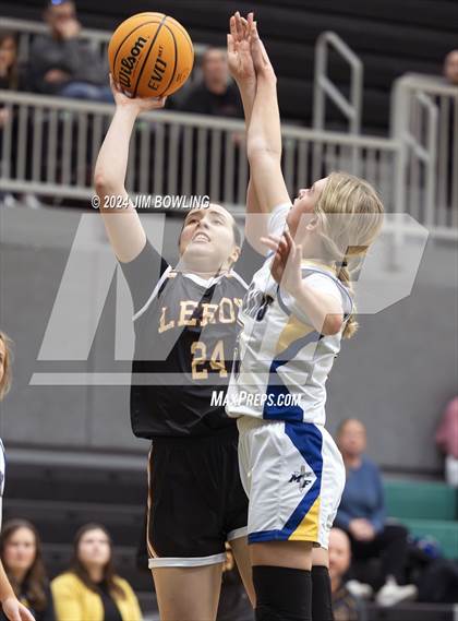 Thumbnail 2 in LeRoy vs. Maroa-Forsyth photogallery.
