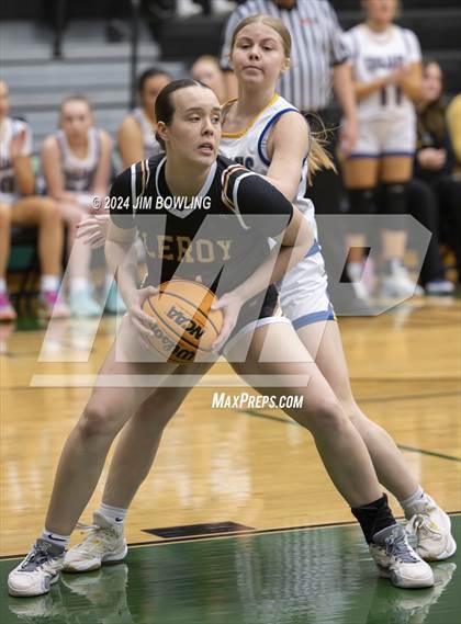 Thumbnail 3 in LeRoy vs. Maroa-Forsyth photogallery.
