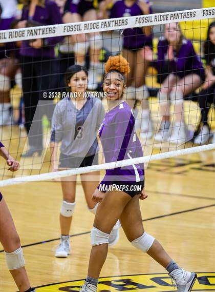 Thumbnail 2 in Keller vs. Chisholm Trail (UIL 6A Bi-District Playoff) photogallery.