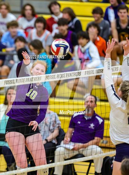Thumbnail 2 in Keller vs. Chisholm Trail (UIL 6A Bi-District Playoff) photogallery.