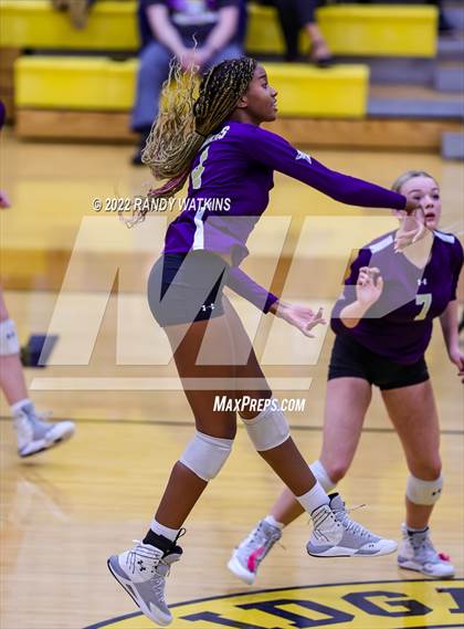 Thumbnail 1 in Keller vs. Chisholm Trail (UIL 6A Bi-District Playoff) photogallery.