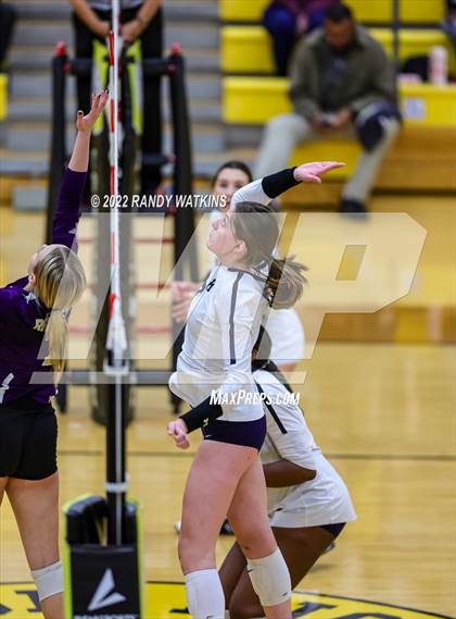 Thumbnail 1 in Keller vs. Chisholm Trail (UIL 6A Bi-District Playoff) photogallery.
