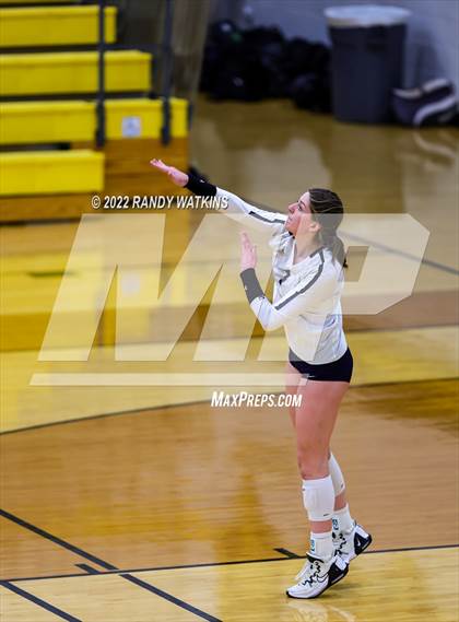 Thumbnail 2 in Keller vs. Chisholm Trail (UIL 6A Bi-District Playoff) photogallery.