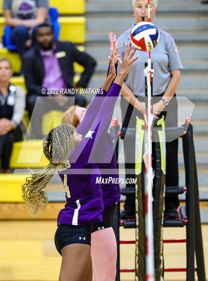 Thumbnail 1 in Keller vs. Chisholm Trail (UIL 6A Bi-District Playoff) photogallery.