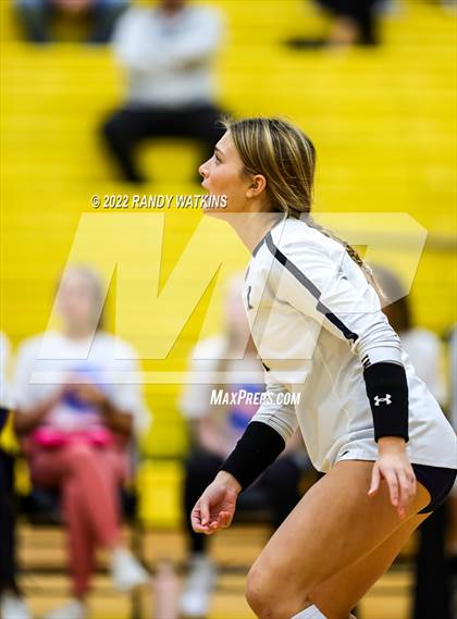 Thumbnail 1 in Keller vs. Chisholm Trail (UIL 6A Bi-District Playoff) photogallery.