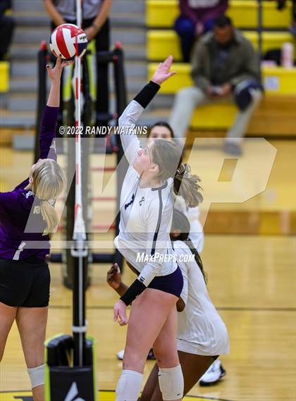 Thumbnail 2 in Keller vs. Chisholm Trail (UIL 6A Bi-District Playoff) photogallery.