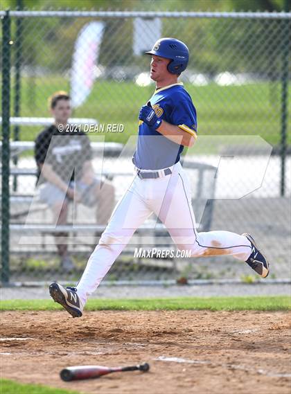 Thumbnail 1 in Sandburg @ Homewood-Flossmoor photogallery.
