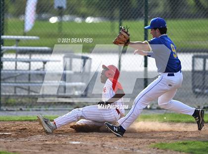 Thumbnail 3 in Sandburg @ Homewood-Flossmoor photogallery.