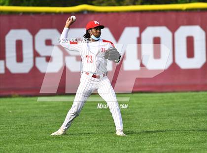 Thumbnail 1 in Sandburg @ Homewood-Flossmoor photogallery.