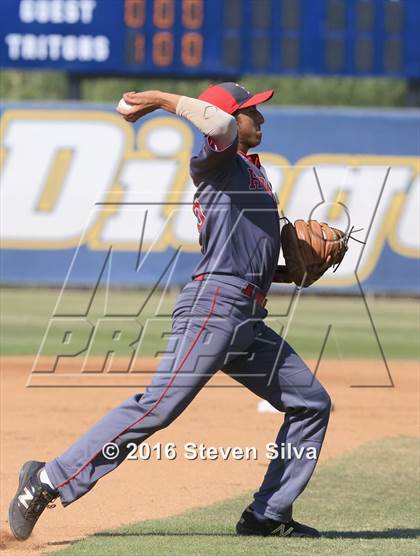 Thumbnail 2 in Hoover vs. San Diego Jewish Academy (CIF SDS D5 Final) photogallery.