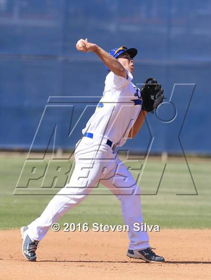 Thumbnail 3 in Hoover vs. San Diego Jewish Academy (CIF SDS D5 Final) photogallery.