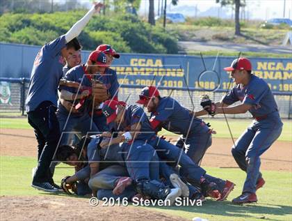 Thumbnail 2 in Hoover vs. San Diego Jewish Academy (CIF SDS D5 Final) photogallery.