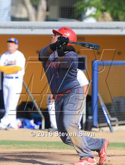 Thumbnail 3 in Hoover vs. San Diego Jewish Academy (CIF SDS D5 Final) photogallery.