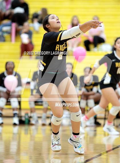 Thumbnail 3 in Keller Central vs Fossil Ridge photogallery.