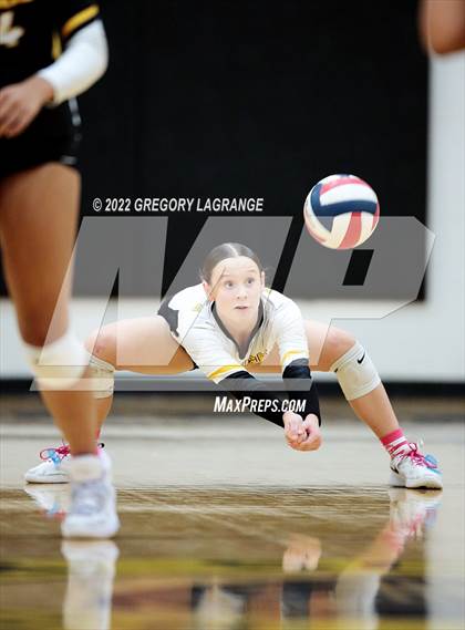 Thumbnail 3 in Keller Central vs Fossil Ridge photogallery.