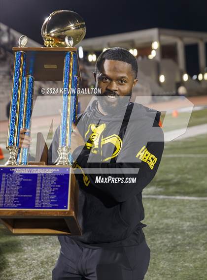 Thumbnail 3 in Narbonne vs. San Pedro (CIF LACS Open Division Final) photogallery.