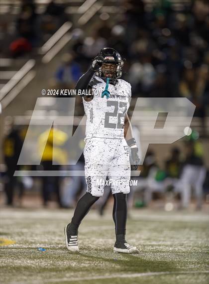 Thumbnail 3 in Narbonne vs. San Pedro (CIF LACS Open Division Final) photogallery.