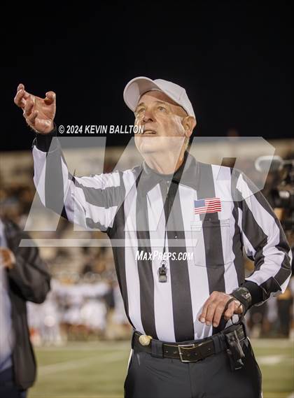 Thumbnail 2 in Narbonne vs. San Pedro (CIF LACS Open Division Final) photogallery.