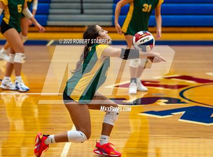 Thumbnail 1 in JV: Penn-Trafford @ Shaler Area photogallery.