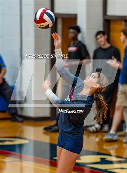 Thumbnail 1 in JV: Penn-Trafford @ Shaler Area photogallery.