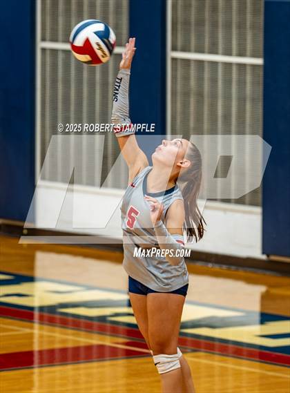 Thumbnail 1 in JV: Penn-Trafford @ Shaler Area photogallery.