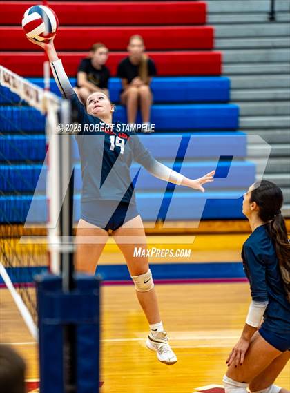 Thumbnail 2 in JV: Penn-Trafford @ Shaler Area photogallery.
