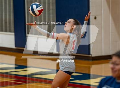 Thumbnail 3 in JV: Penn-Trafford @ Shaler Area photogallery.