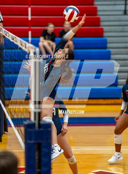 Thumbnail 3 in JV: Penn-Trafford @ Shaler Area photogallery.