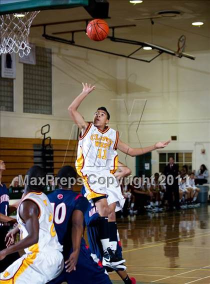 Thumbnail 2 in Leuzinger vs Clovis West (Santa Barbara Holiday Classic) photogallery.