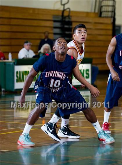 Thumbnail 1 in Leuzinger vs Clovis West (Santa Barbara Holiday Classic) photogallery.