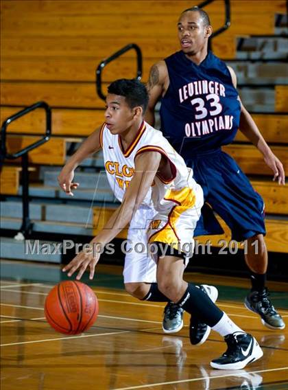 Thumbnail 3 in Leuzinger vs Clovis West (Santa Barbara Holiday Classic) photogallery.