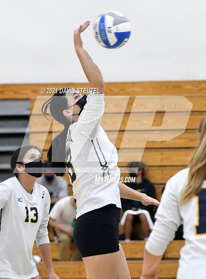 Thumbnail 3 in Antelope @ Inderkum photogallery.