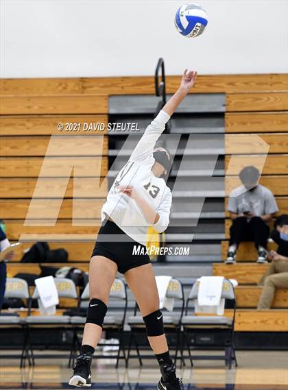 Thumbnail 3 in Antelope @ Inderkum photogallery.