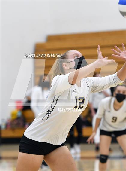 Thumbnail 2 in Antelope @ Inderkum photogallery.