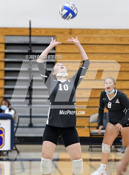 Thumbnail 3 in Antelope @ Inderkum photogallery.