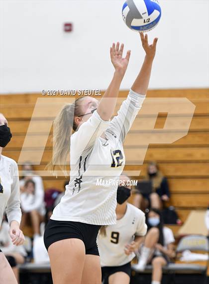 Thumbnail 2 in Antelope @ Inderkum photogallery.