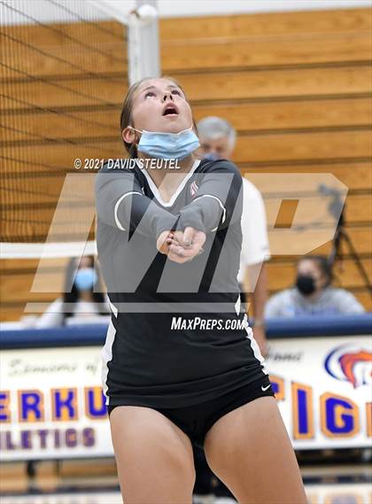 Thumbnail 1 in Antelope @ Inderkum photogallery.