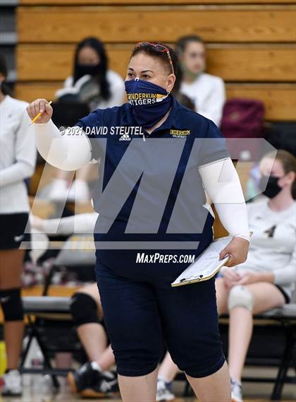 Thumbnail 3 in Antelope @ Inderkum photogallery.
