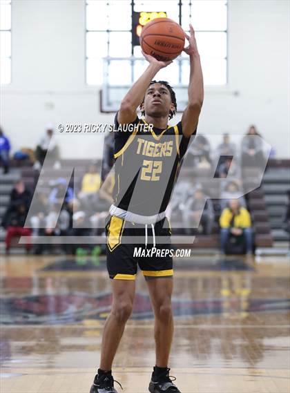 Thumbnail 1 in Madison vs. Soldan International Studies photogallery.