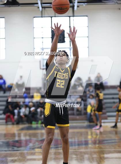 Thumbnail 3 in Madison vs. Soldan International Studies photogallery.